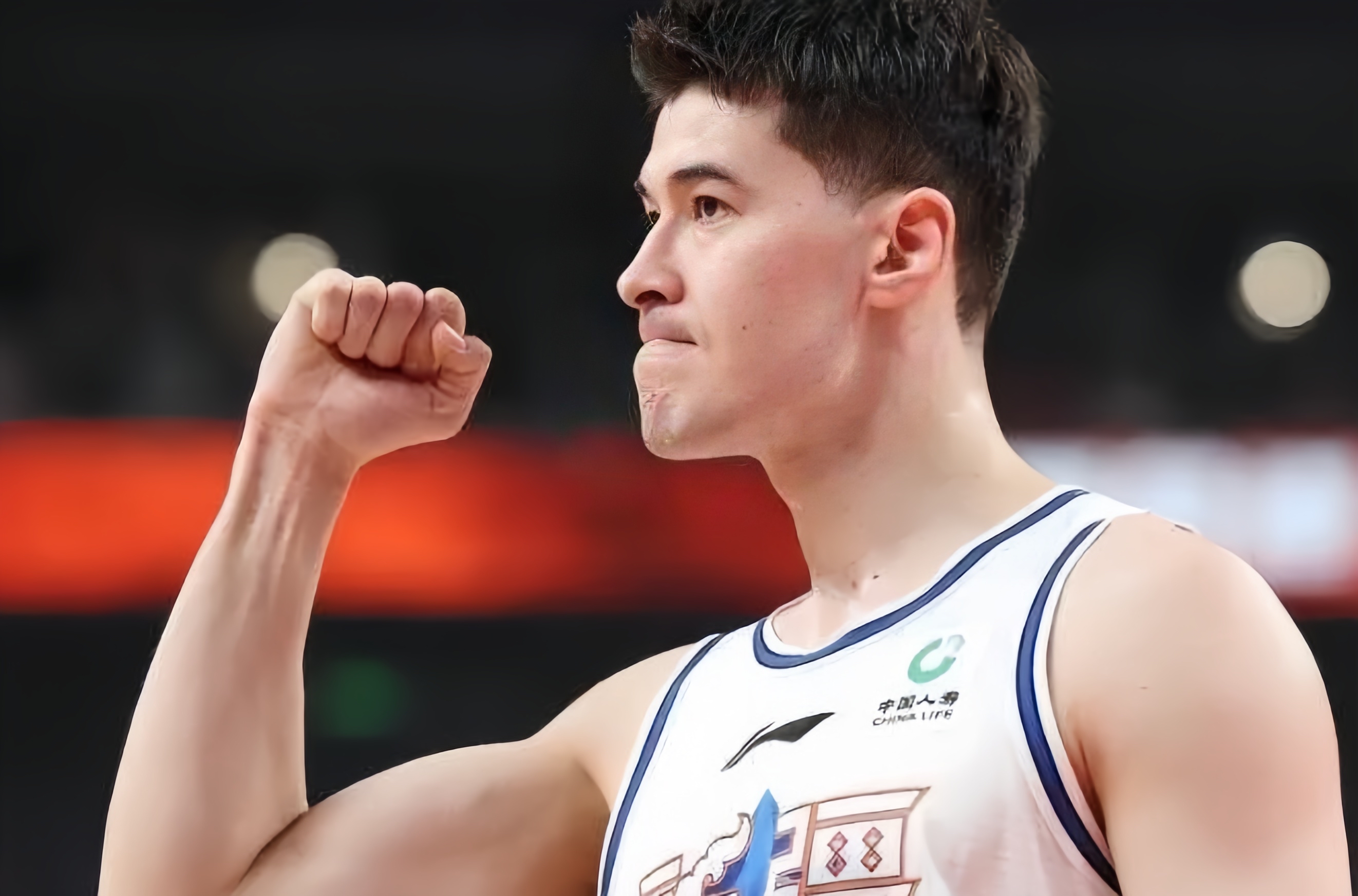 包含今夜托特纳姆官宣签约浙江稠州关键时刻复出首秀，广厦男篮转会期调整名单看傻球迷的词条